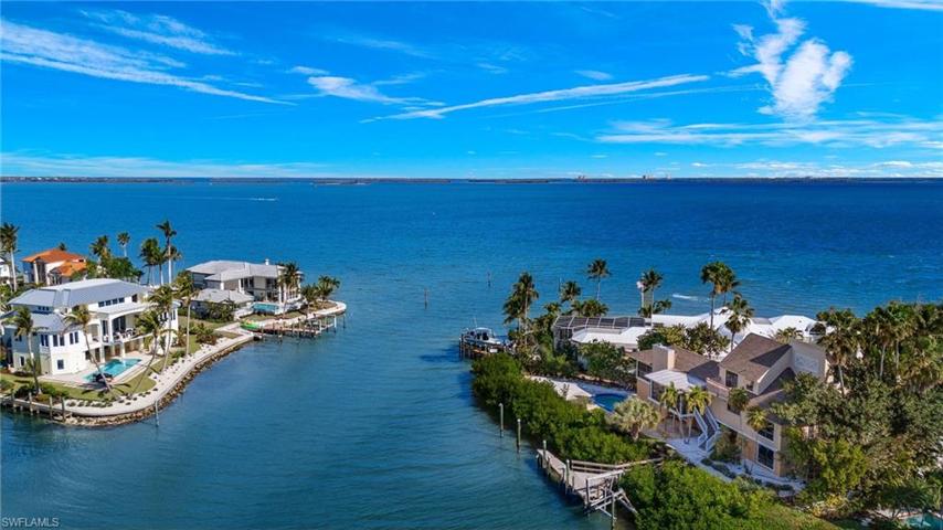 Aerial View/San Carlos Bay