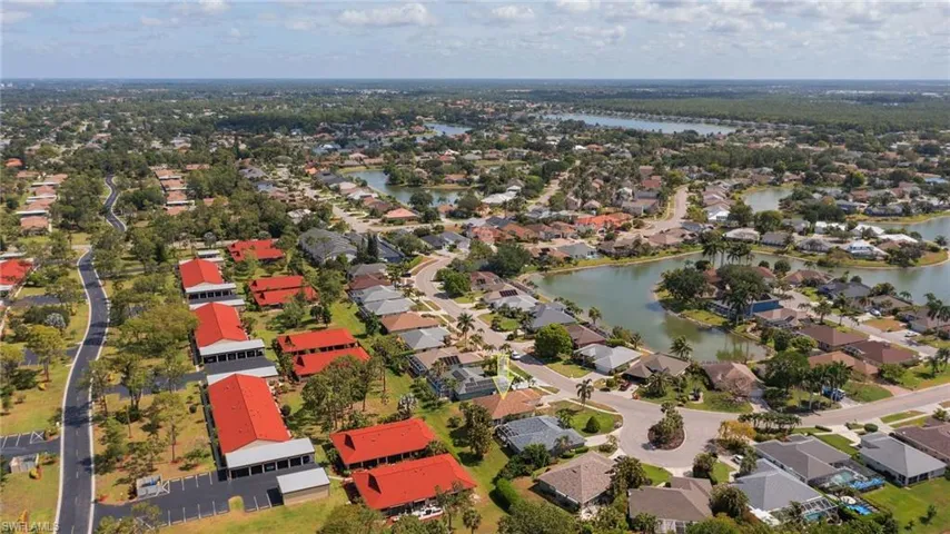 Beautiful well-maintained neighborhood.