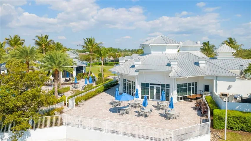 9712 Everglades Dr, Naples, Florida 34120