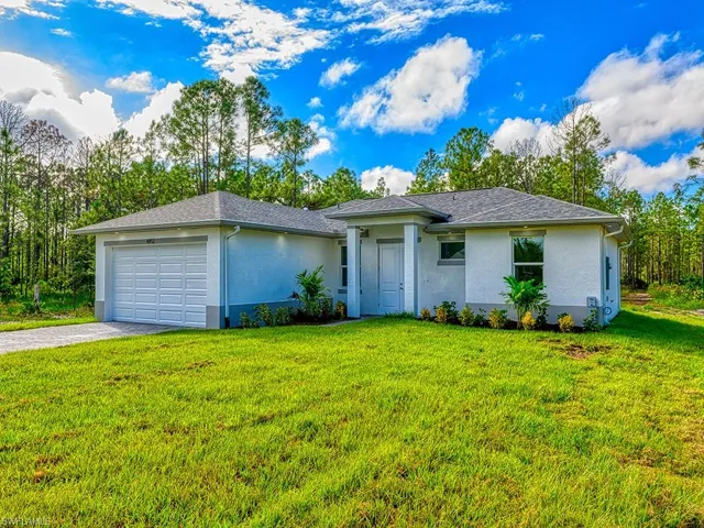 4226  68th NE AVE, Naples, FL 34120