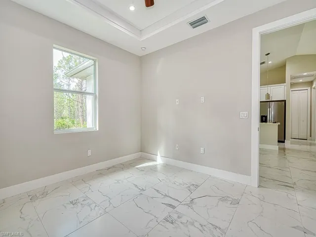 4226  68th NE AVE, Naples, FL 34120
