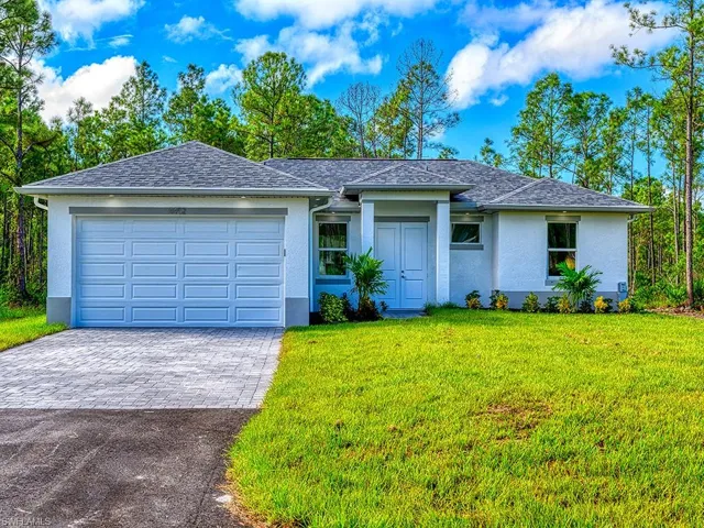 4226  68th NE AVE, Naples, FL 34120