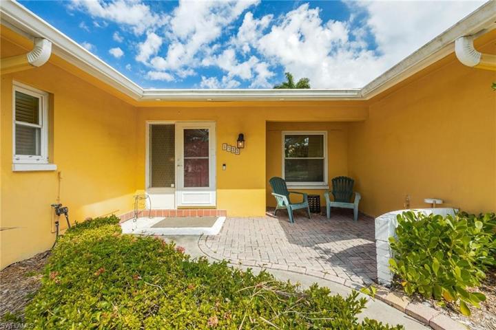 1733 Grove AVE, FORT MYERS FL 33901