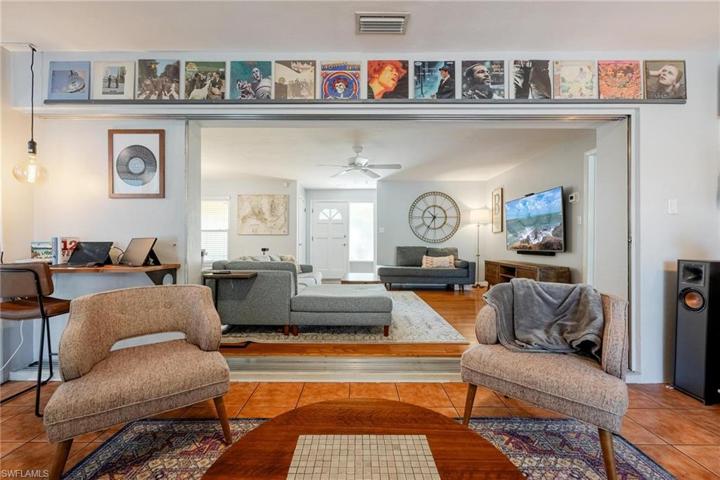1733 Grove AVE, FORT MYERS FL 33901