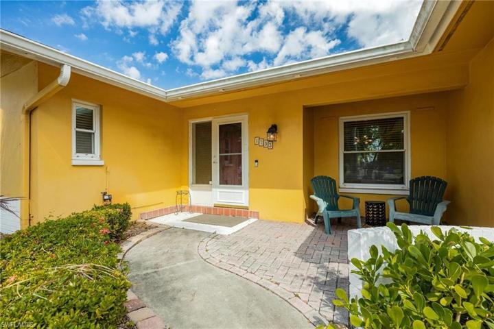 1733 Grove AVE, FORT MYERS FL 33901