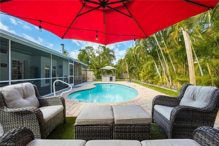 1733 Grove AVE, FORT MYERS FL 33901