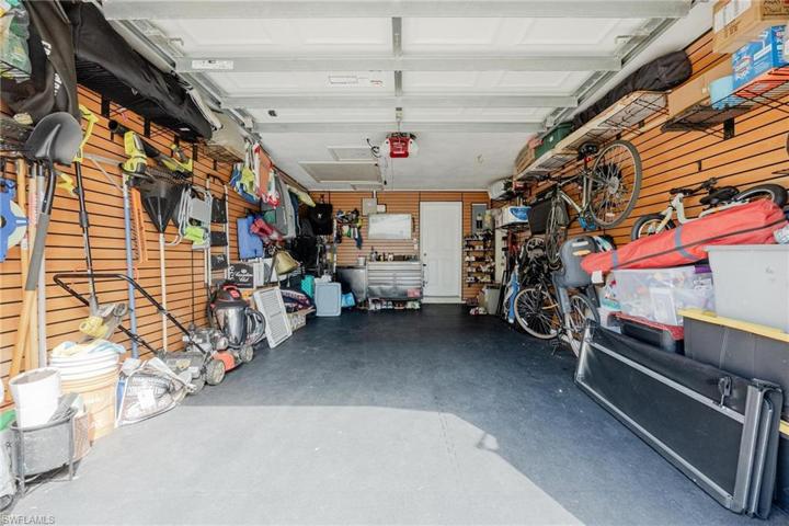 1733 Grove AVE, FORT MYERS FL 33901