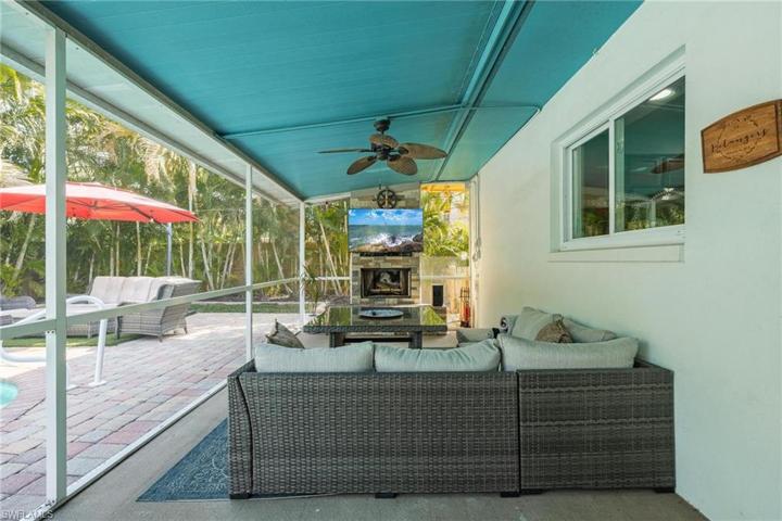 1733 Grove AVE, FORT MYERS FL 33901