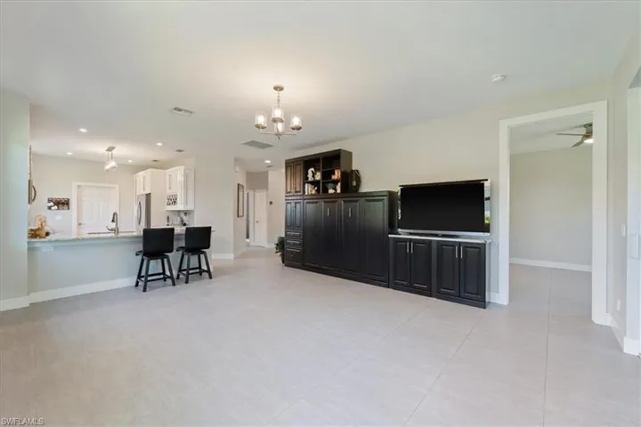 10648  Camarelle  CIR, Fort Myers, FL 33913