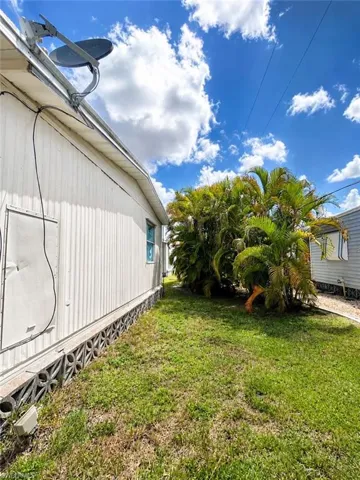 5510 Sir Walter Way, North Fort Myers, Florida 33917