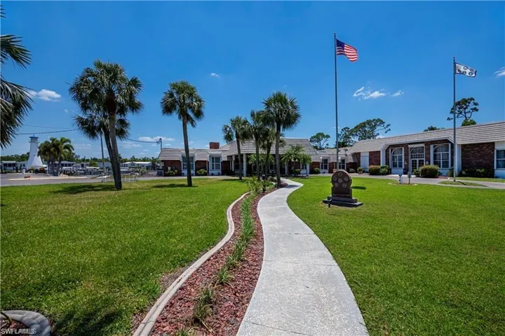 5510 Sir Walter Way, North Fort Myers, Florida 33917