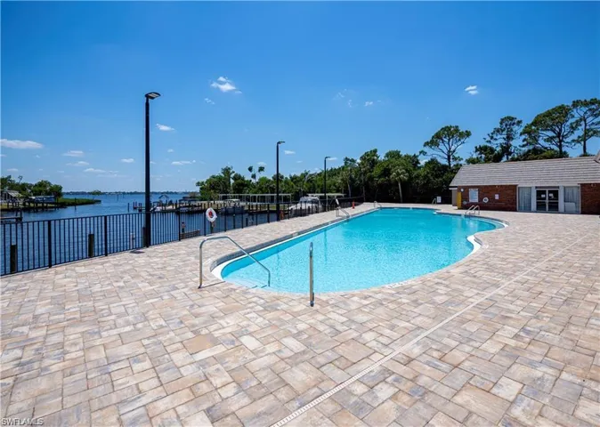 5510 Sir Walter Way, North Fort Myers, Florida 33917