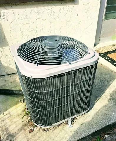3229 Edgewood AC