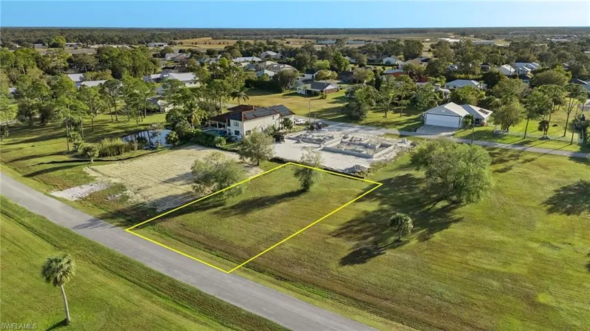 Join your neighbors as they begin to build their hangar homes.