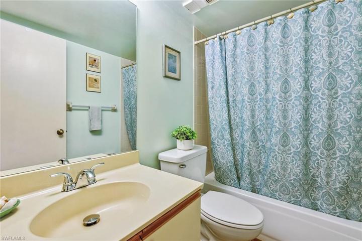 1290  Yesica Ann  CIR, Naples, FL 34110
