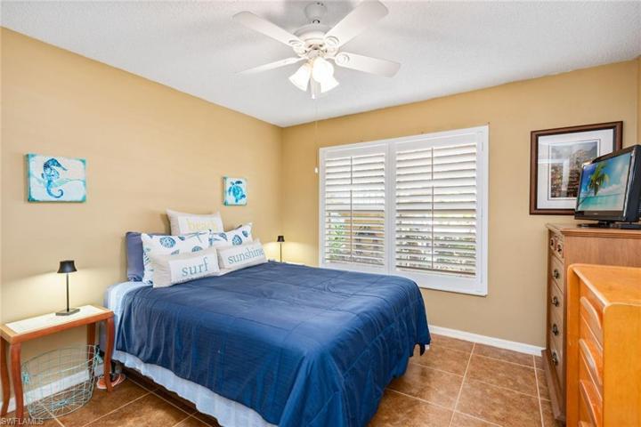 1290  Yesica Ann  CIR, Naples, FL 34110