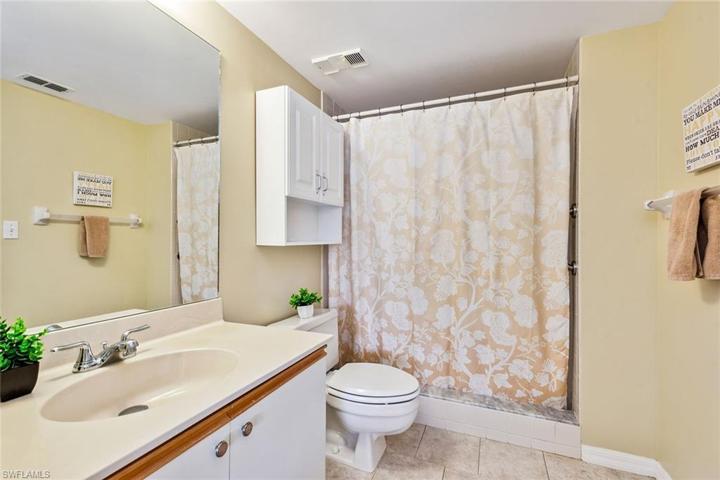 1290  Yesica Ann  CIR, Naples, FL 34110