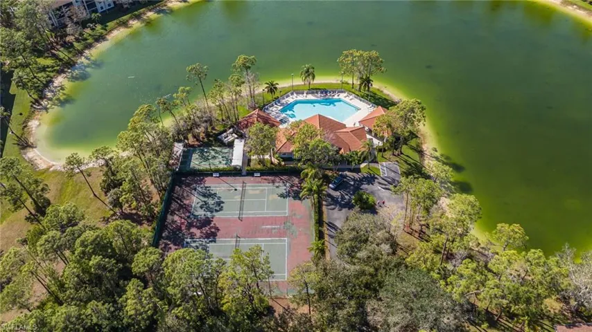 5724 Deauville Cir H107, Naples, Florida 34112
