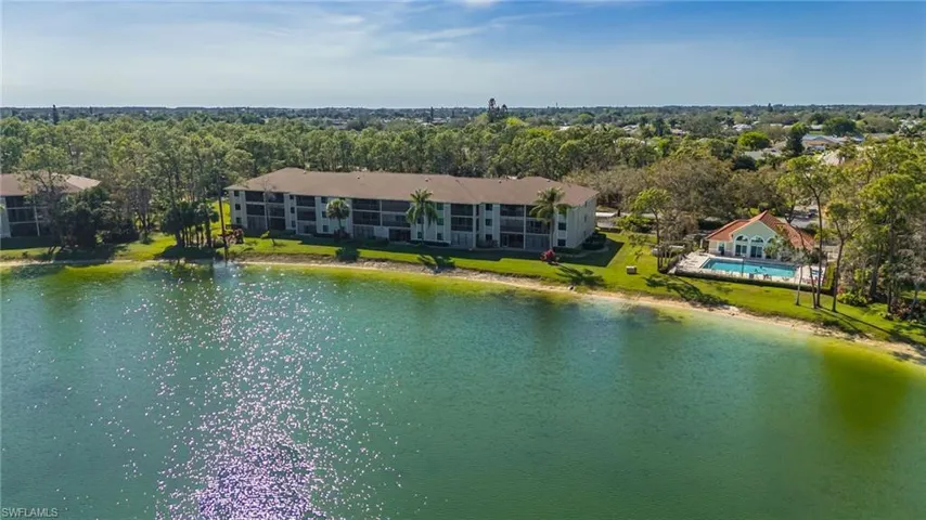 5724 Deauville Cir H107, Naples, Florida 34112