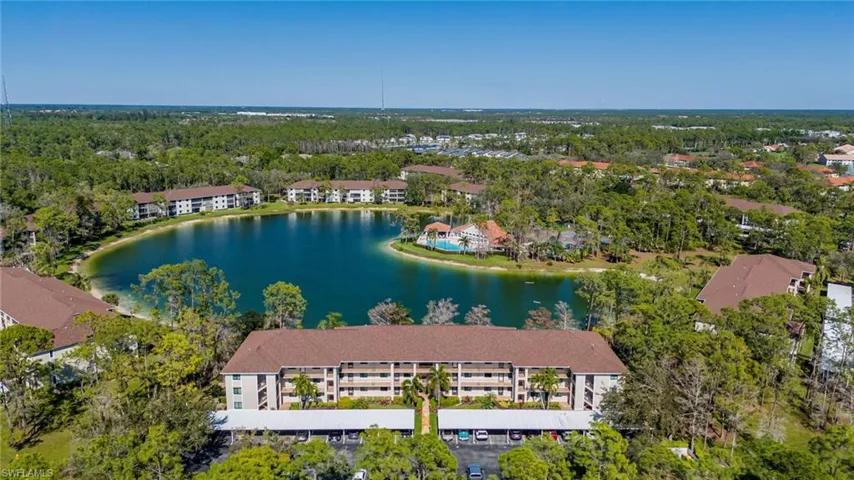 5724 Deauville Cir H107, Naples, Florida 34112