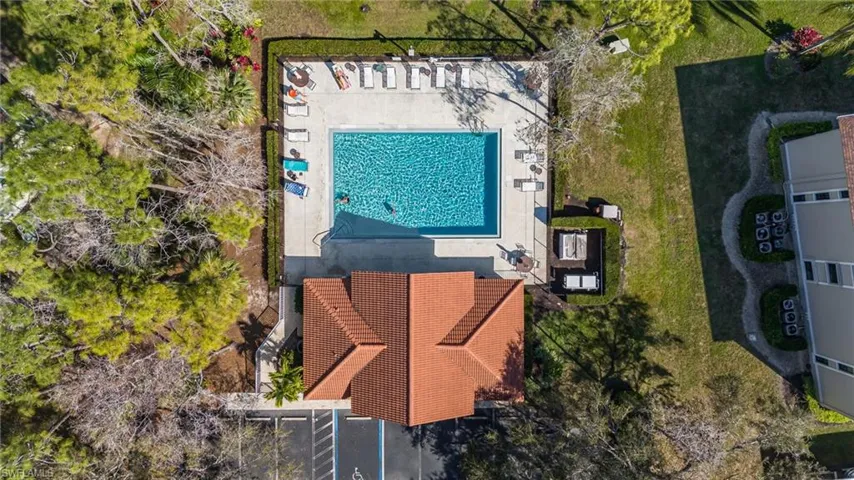 5724 Deauville Cir H107, Naples, Florida 34112