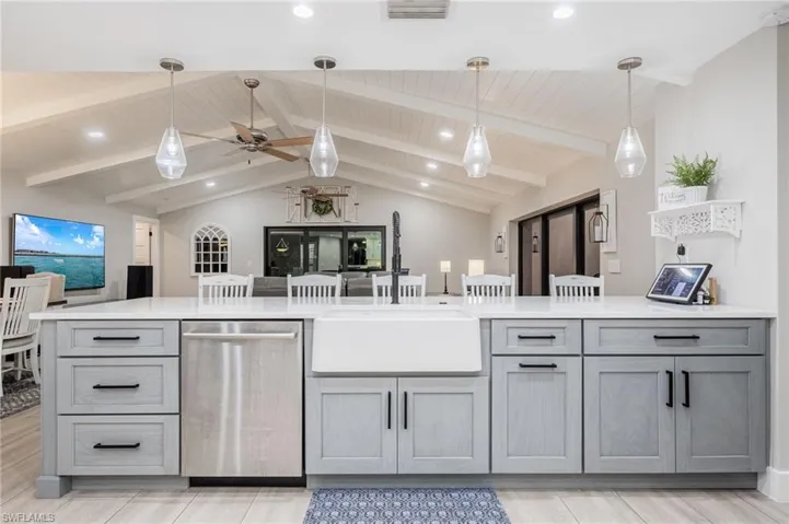 15630 Roberts Ln, Fort Myers, Florida 33908