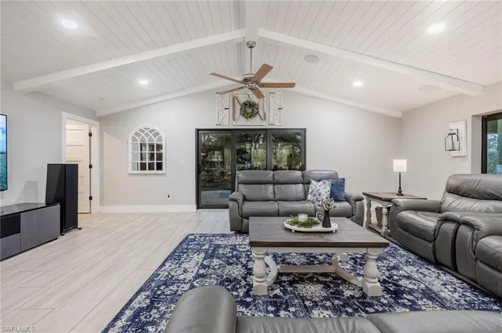 15630 Roberts Ln, Fort Myers, Florida 33908