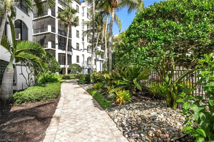 10733 Mirasol Dr 311, Miromar Lakes, Florida 33913