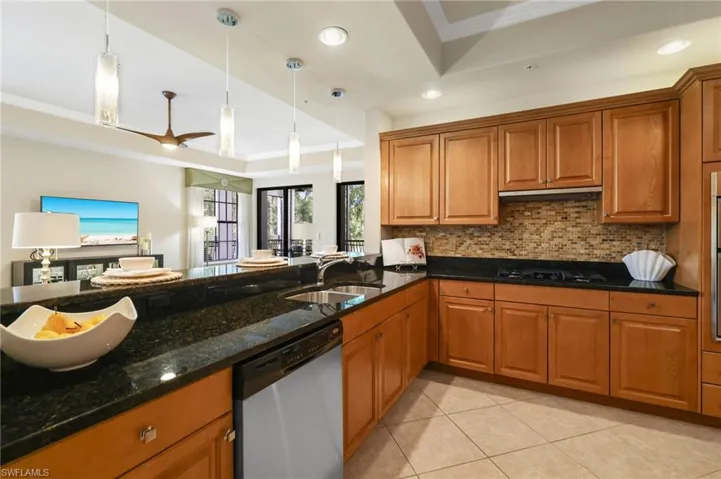 10733 Mirasol Dr 311, Miromar Lakes, Florida 33913