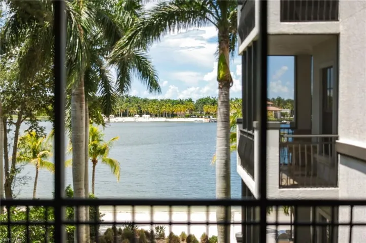 10733 Mirasol Dr 311, Miromar Lakes, Florida 33913