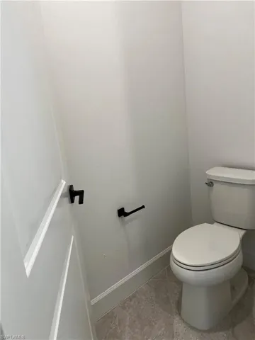 Enclosed primary toilet