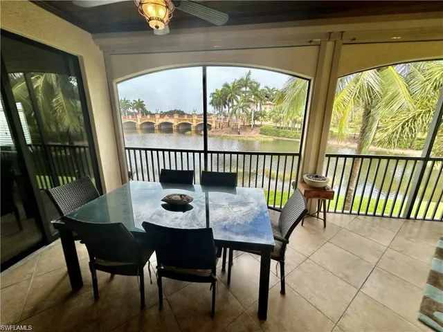 9123  Napoli  CT, Naples, FL 34113
