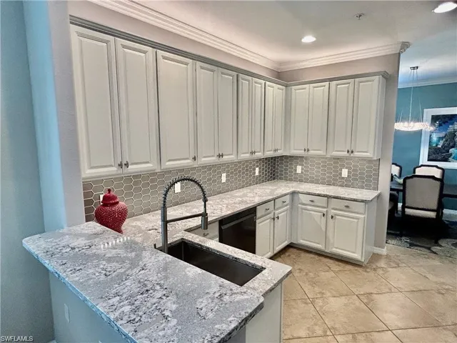 9123  Napoli  CT, Naples, FL 34113