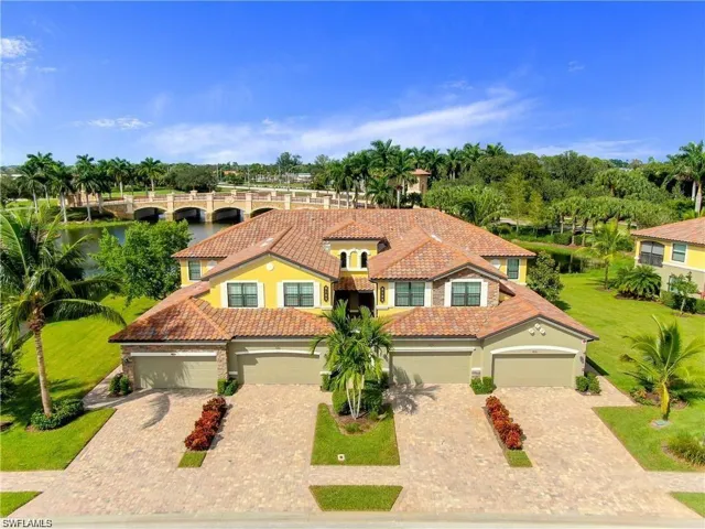 9123  Napoli  CT, Naples, FL 34113