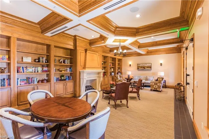 9123  Napoli  CT, Naples, FL 34113