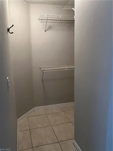 Large walking closet master