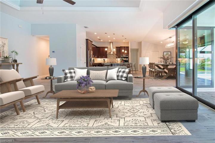 LIVING / FAMILY ROOM