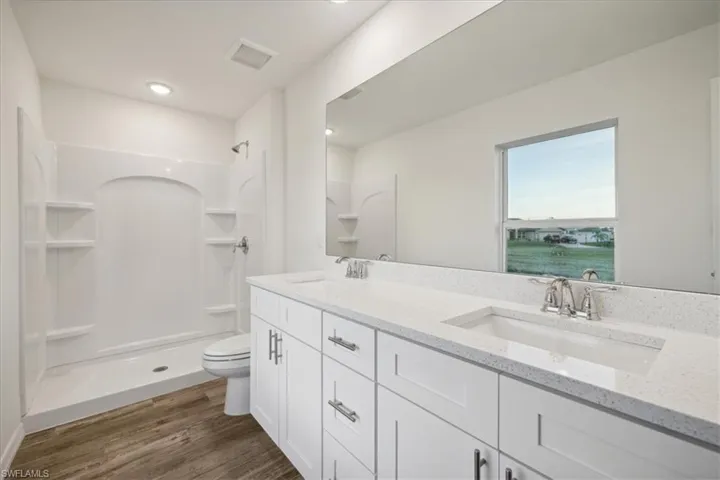 1800 NW 12th  ST, Cape Coral, FL 33993