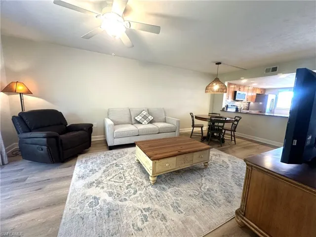 2375 Naples Trace Cir 7, Naples, Florida 34109