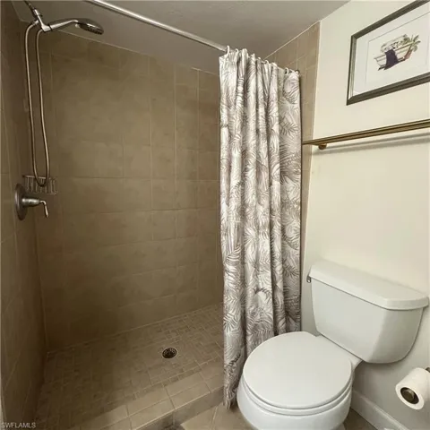 2375 Naples Trace Cir 7, Naples, Florida 34109