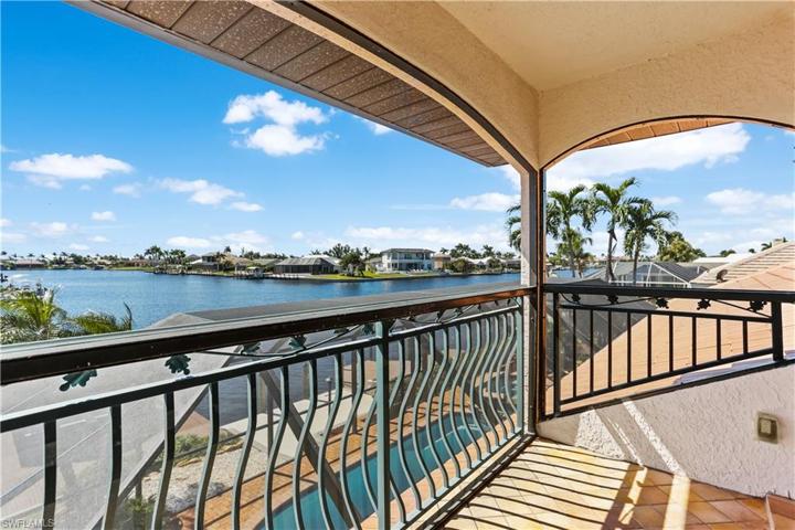Hurricane sliding doors on 2nd floor lead to this awesome view!