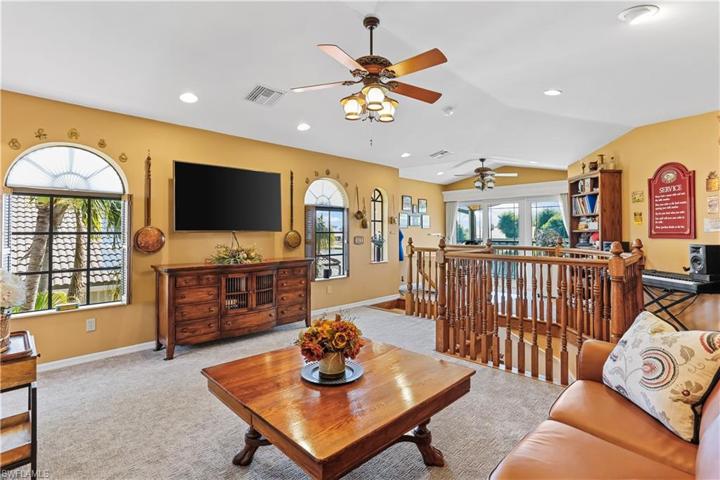 3rd bedroom - 2nd floor