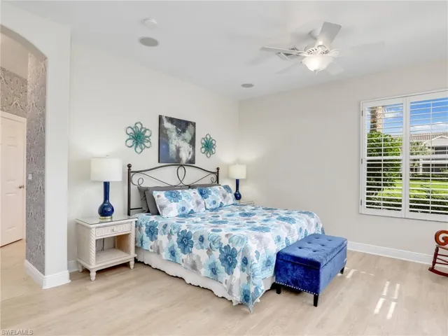 12839  Carrington  CIR, Naples, FL 34105