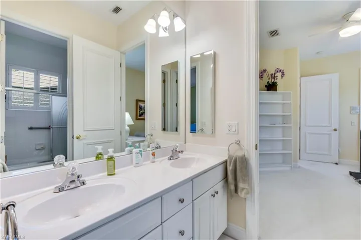 11142  Harbour Estates  CIR, Fort Myers, FL 33908