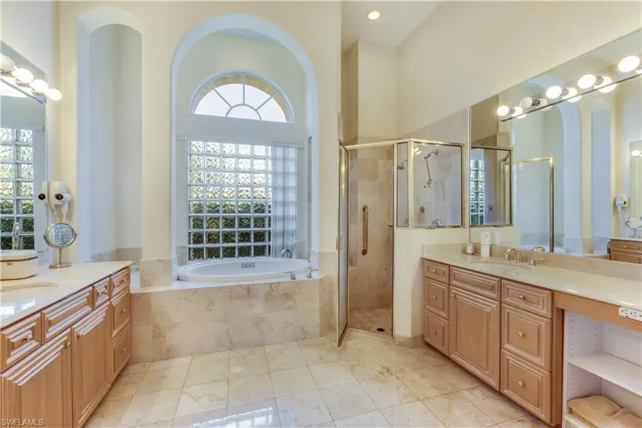 11142  Harbour Estates  CIR, Fort Myers, FL 33908