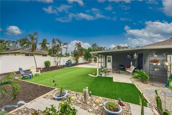 View of yard featuring a patio area