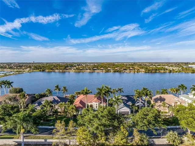 5370  Park  RD, Fort Myers, FL 33908