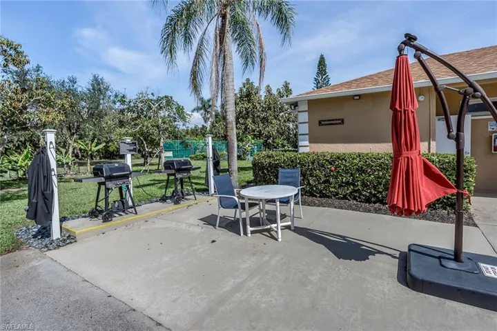 2868 W Crown Pointe  BLVD, Naples, FL 34112
