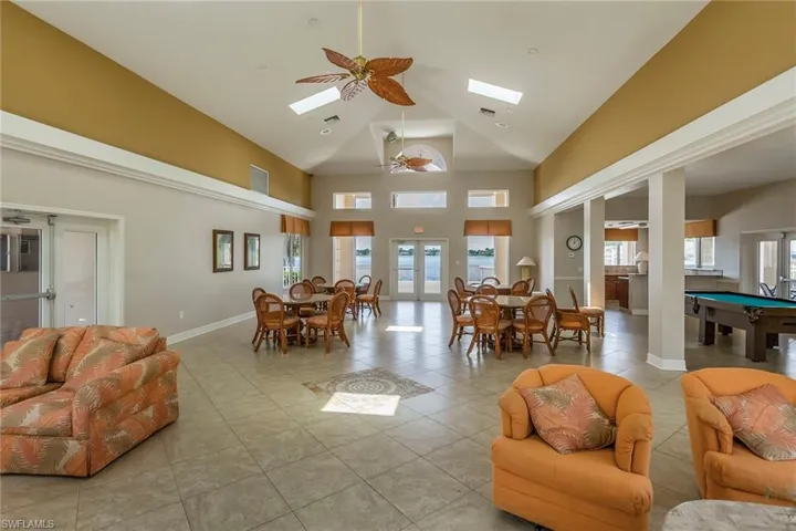 2868 W Crown Pointe  BLVD, Naples, FL 34112