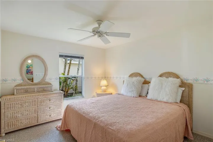 2868 W Crown Pointe  BLVD, Naples, FL 34112